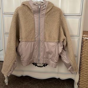 Lululemon Sherpa Jacket Sz 6